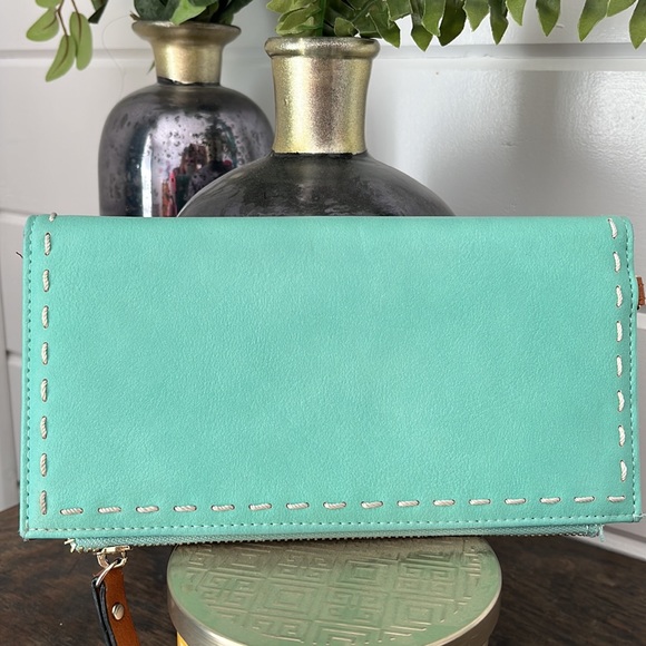 SIMPLY NOELLE Wallet Turquoise/Brown, with ivory stitching - Picture 9 of 12